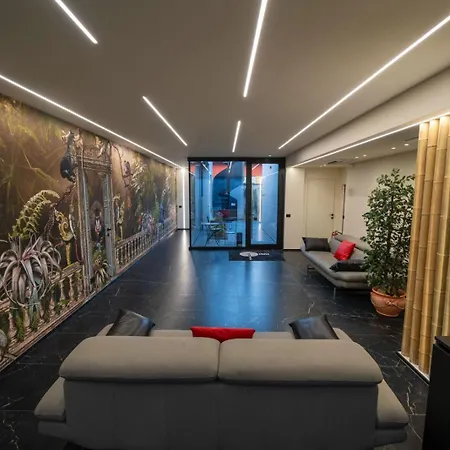 Punto Zero Lux Il Primo Boutique Concept A ريجّو إيميليا