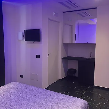 アパート Punto Zero Lux Il Primo Boutique Concept A レッジョ・エミリア