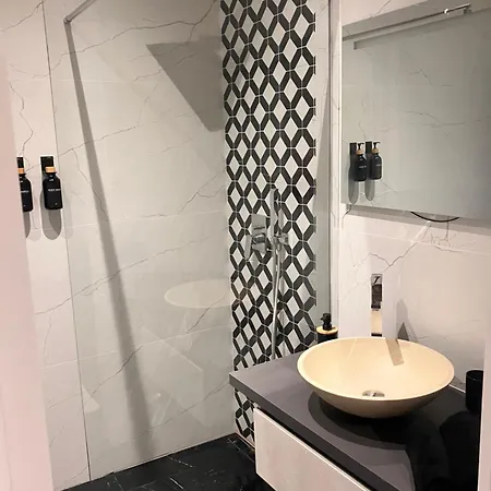 アパート Punto Zero Lux Il Primo Boutique Concept A レッジョ・エミリア